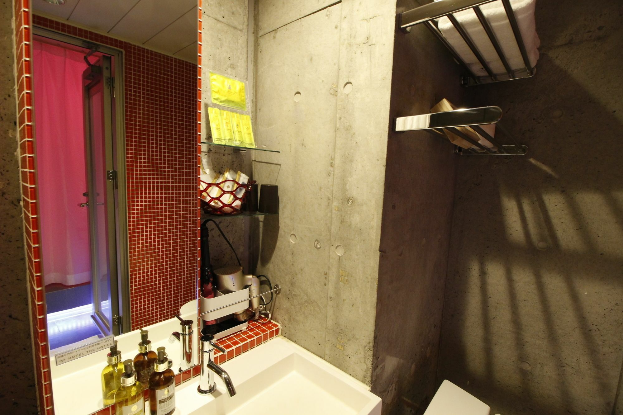 Hotel The Hotel Shinjuku (Adults Only) Tokyo prefektur Exteriör bild